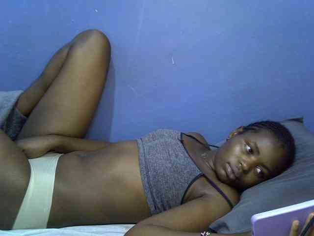 curvy-corazon webcam