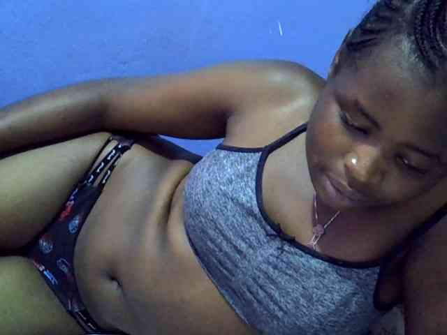 curvy-corazon webcam
