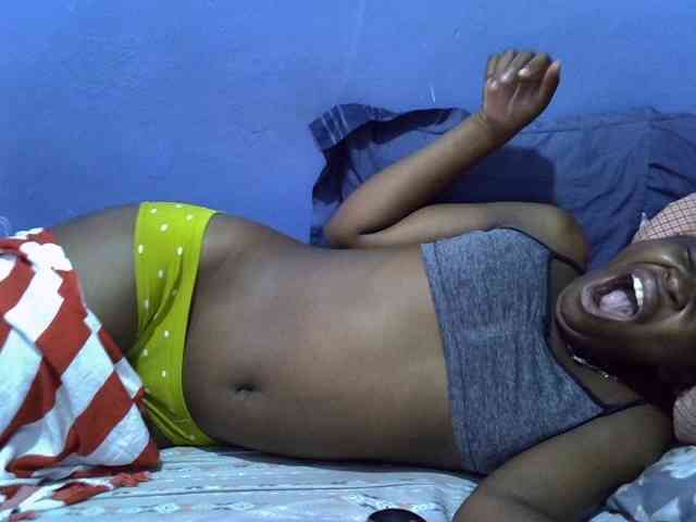 curvy-corazon webcam