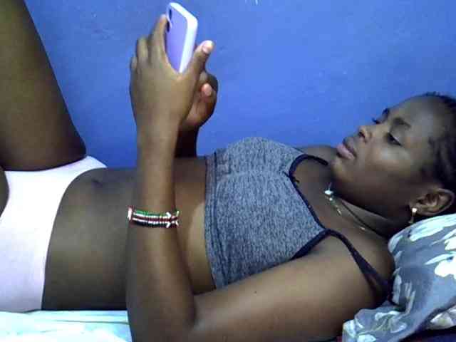 curvy-corazon webcam
