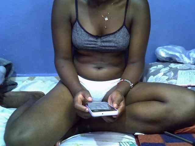 curvy-corazon webcam