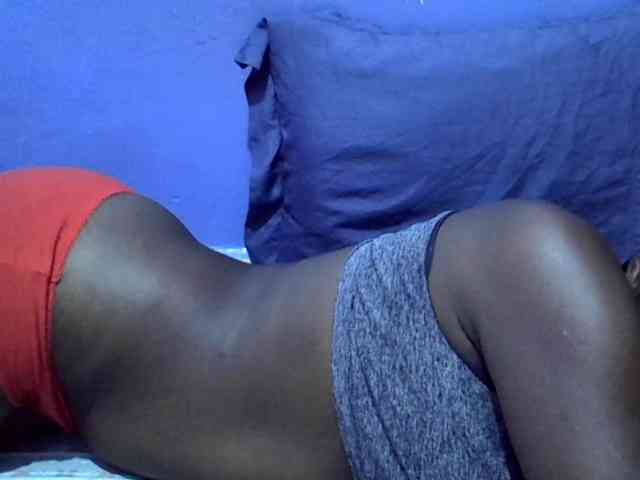 curvy-corazon webcam