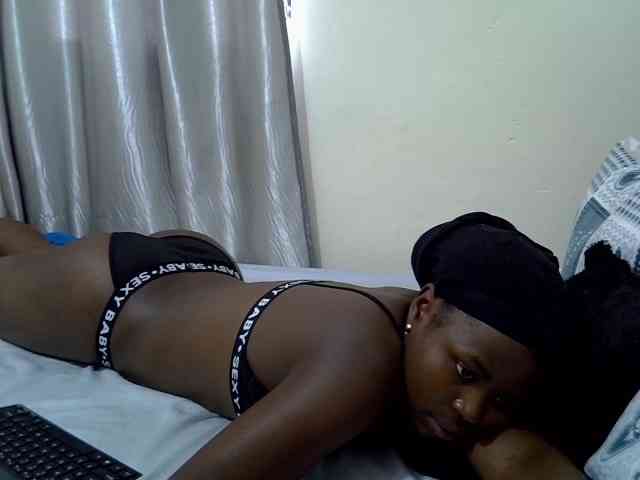 curvy-corazon webcam