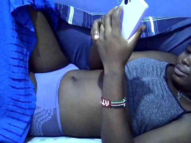 curvy-corazon webcam