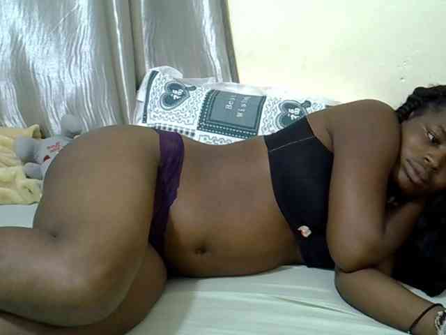 curvy-corazon webcam