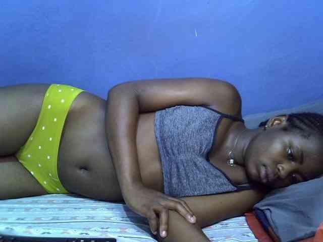curvy-corazon webcam