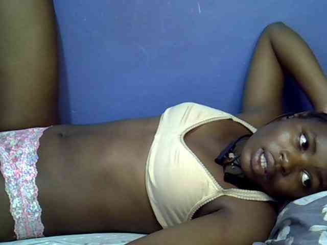curvy-corazon webcam