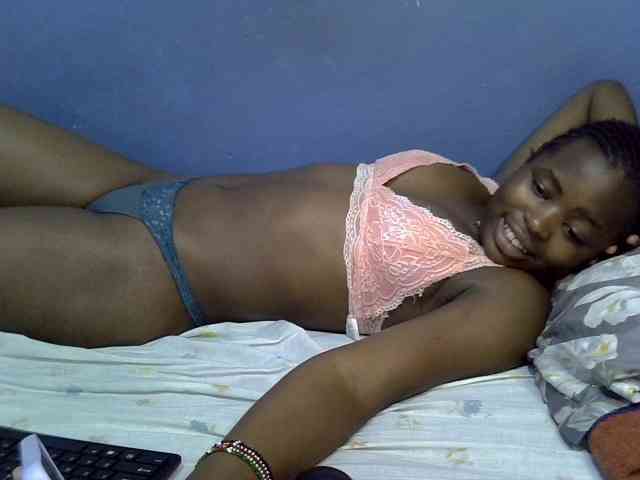 curvy-corazon webcam