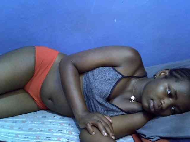 curvy-corazon webcam