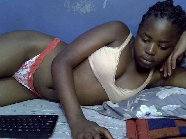 curvy-corazon webcam