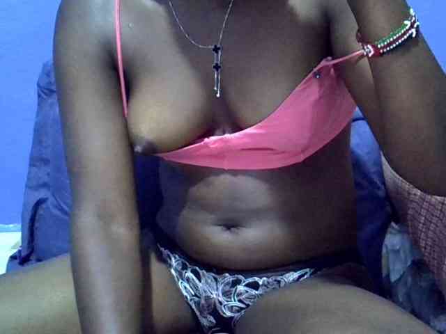 curvy-corazon webcam