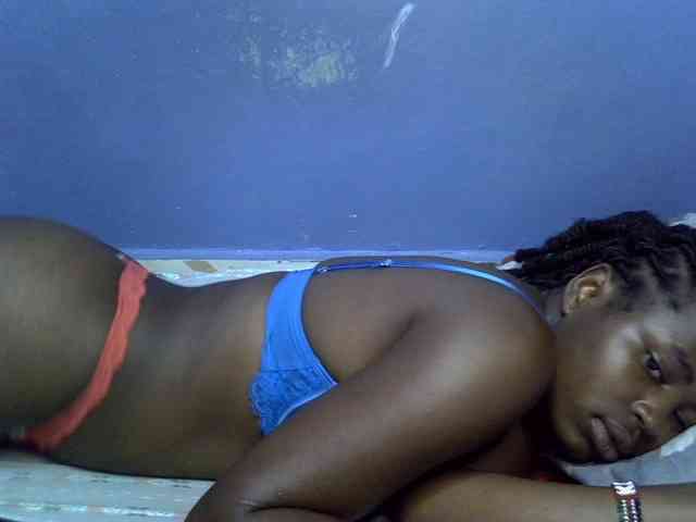 curvy-corazon webcam