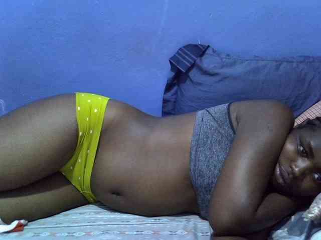 curvy-corazon webcam