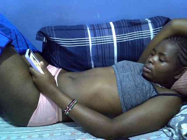 curvy-corazon webcam