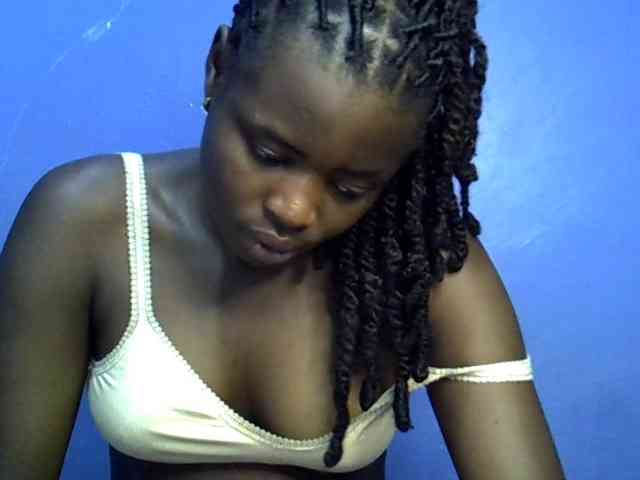 curvy-corazon webcam