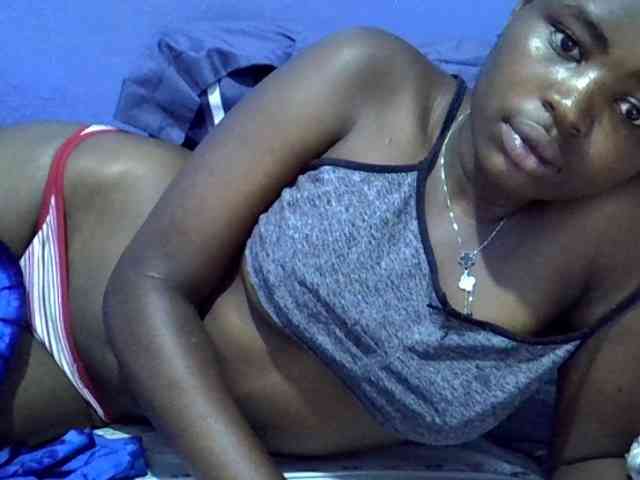 curvy-corazon Live Webcam on BongaCams