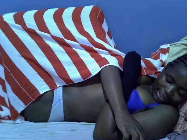 curvy-corazon webcam