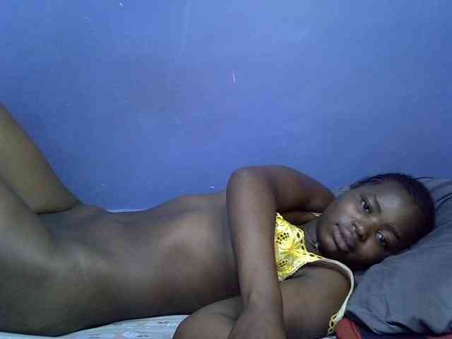 curvy-corazon webcam