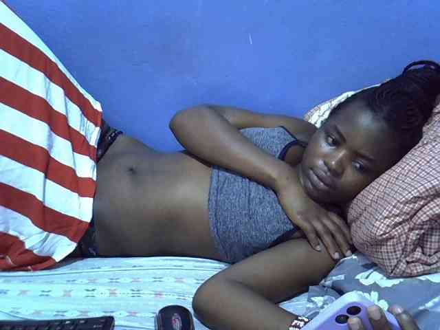curvy-corazon webcam