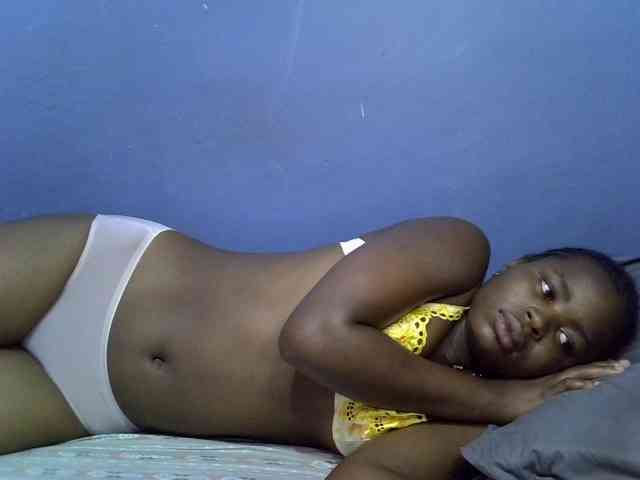 curvy-corazon webcam