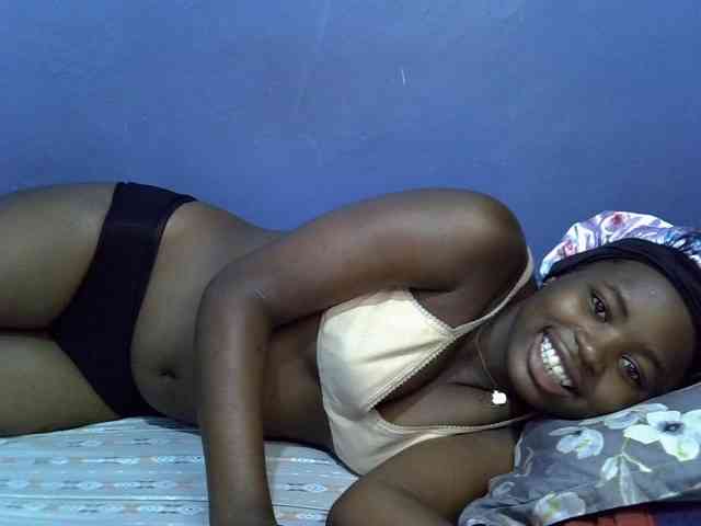 curvy-corazon webcam