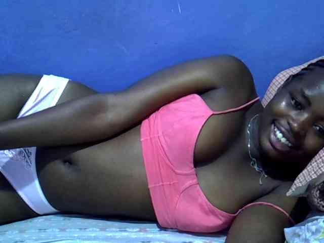 curvy-corazon webcam