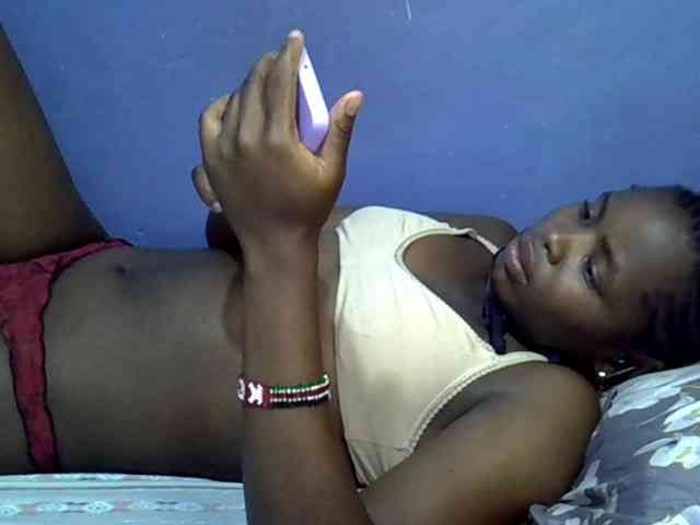 curvy-corazon webcam