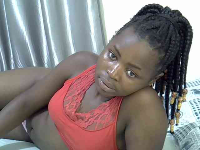 curvy-corazon webcam