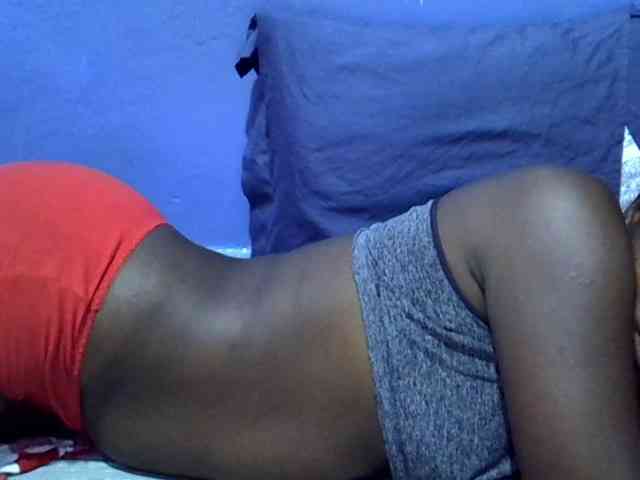 curvy-corazon webcam