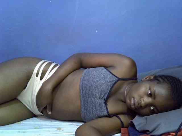 curvy-corazon webcam