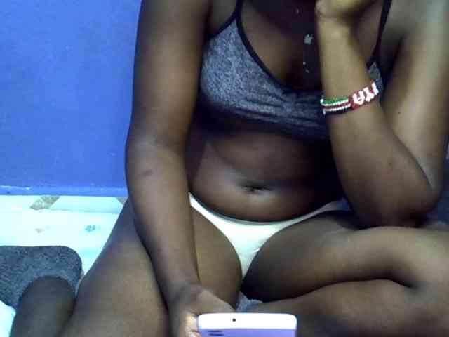 curvy-corazon webcam