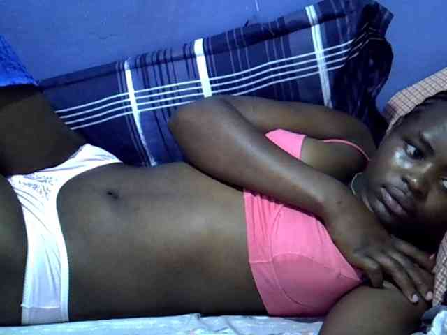 curvy-corazon webcam