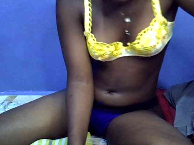 curvy-corazon webcam