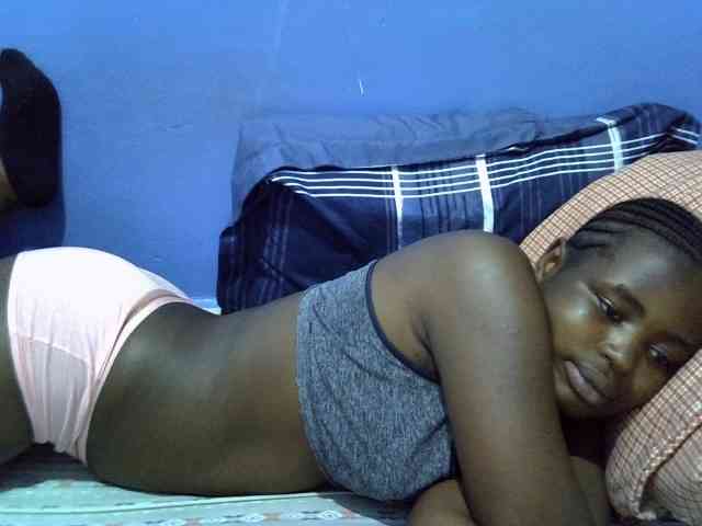 curvy-corazon webcam