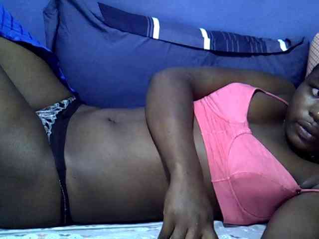 curvy-corazon webcam