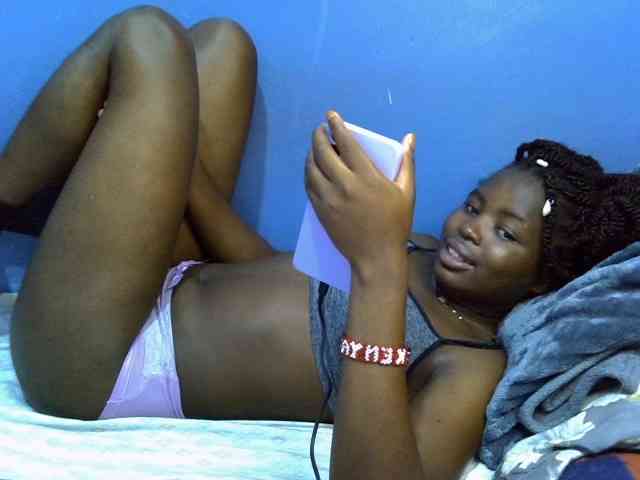 curvy-corazon webcam