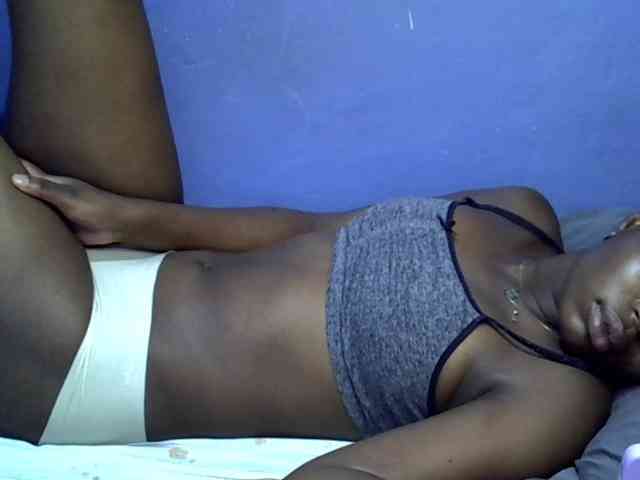 curvy-corazon webcam