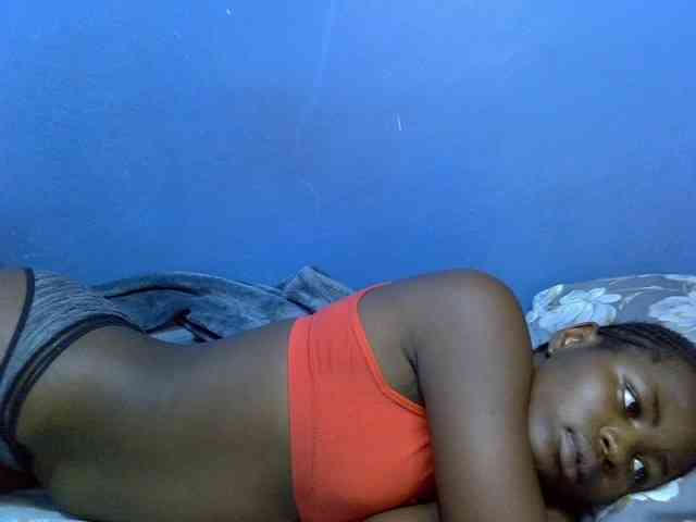 curvy-corazon webcam