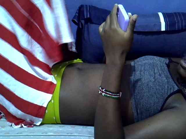 curvy-corazon webcam