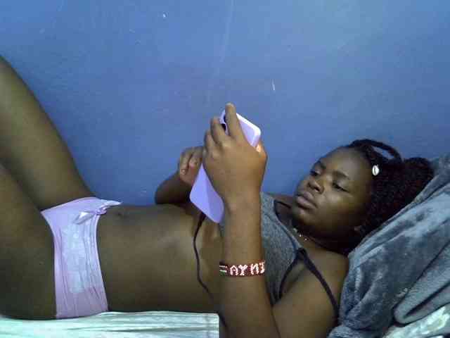 curvy-corazon webcam