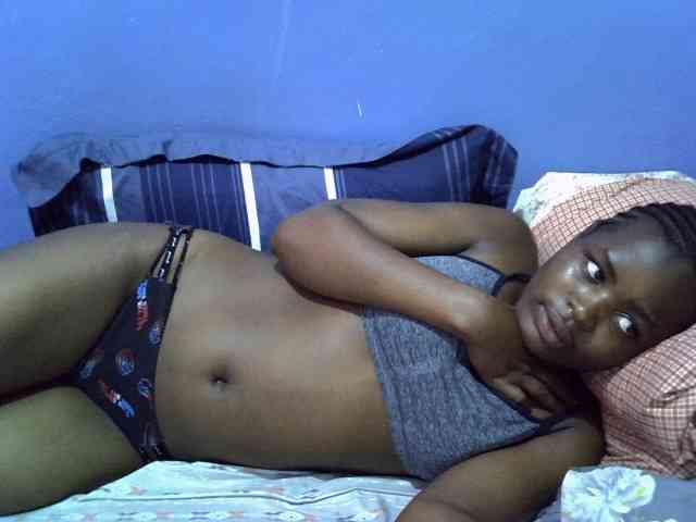 curvy-corazon webcam