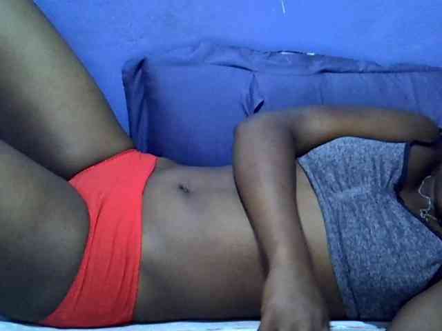 curvy-corazon webcam