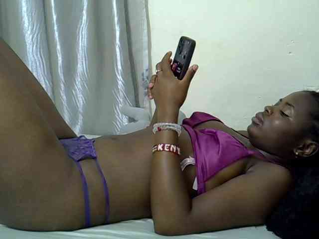 curvy-corazon webcam