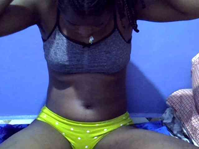 curvy-corazon webcam