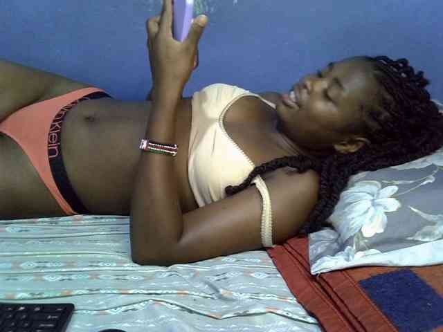 curvy-corazon webcam