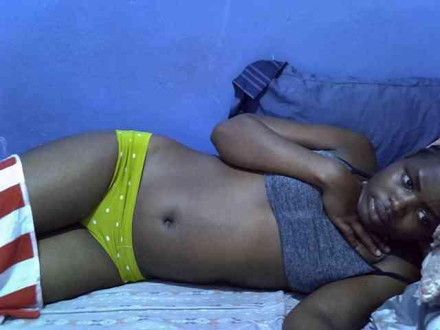curvy-corazon webcam