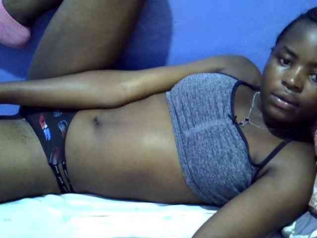 curvy-corazon webcam