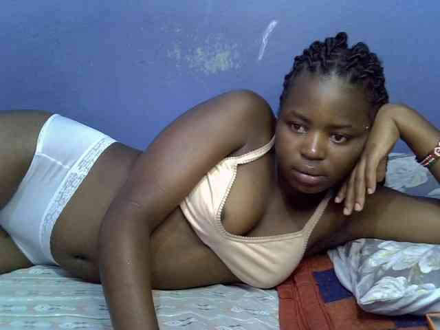 curvy-corazon webcam