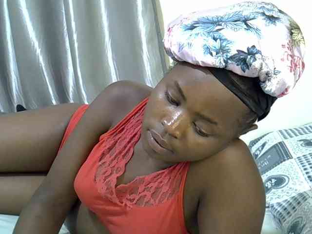 curvy-corazon webcam