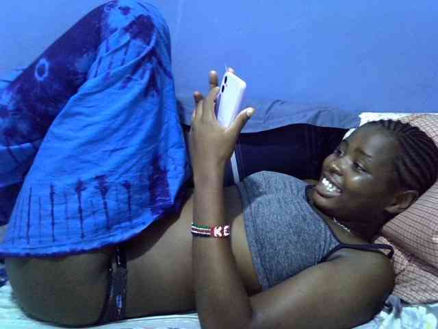 curvy-corazon webcam